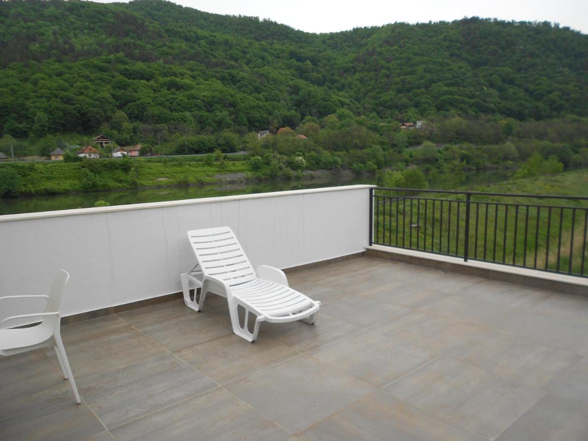 Andrana Caciulata Exterior foto